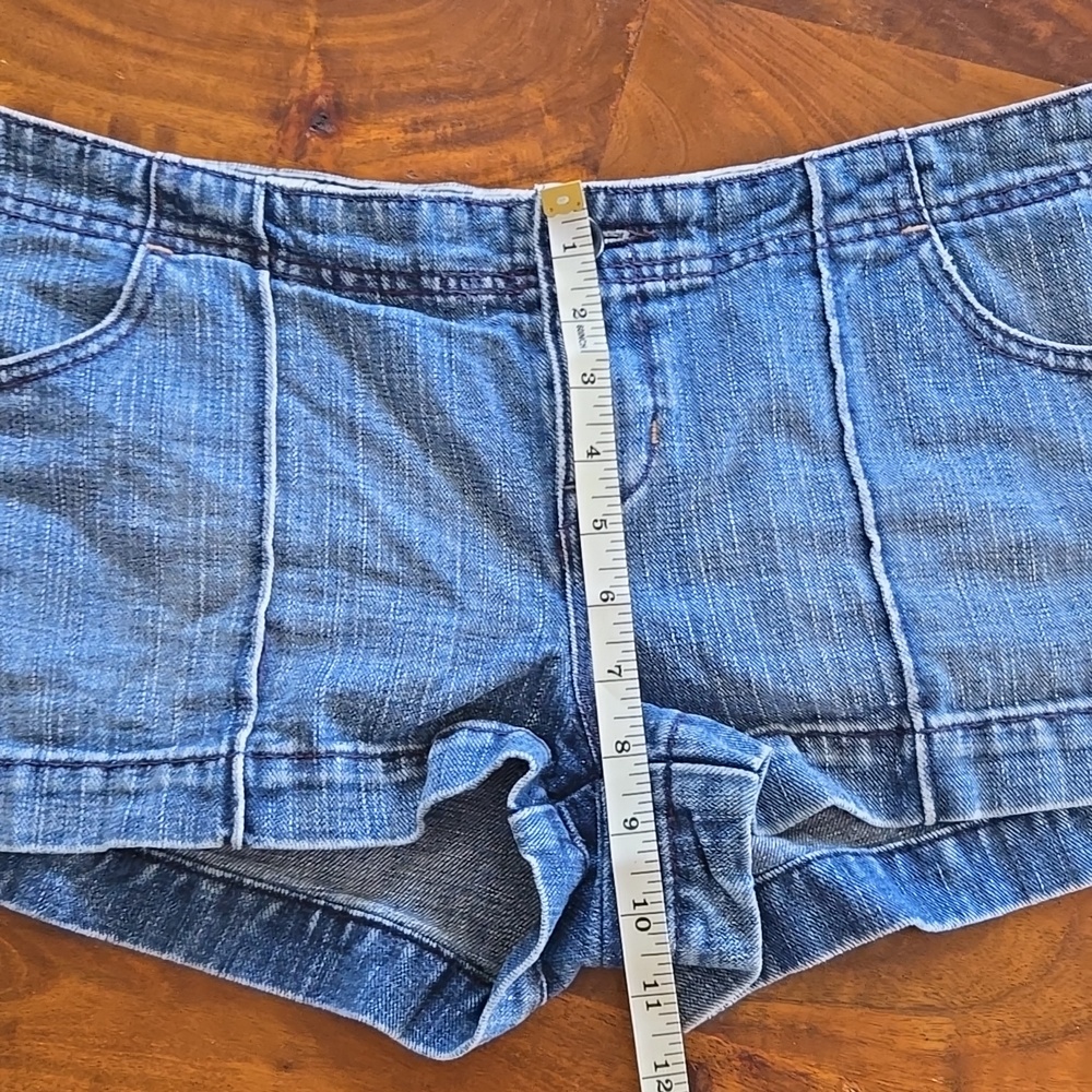 Gap Y2K Low Rise Blue Denim Shorts Size 10 - Picture 6 of 7